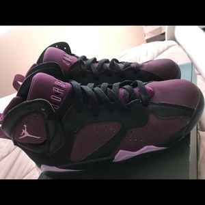 Air Jordan 7 Retro Mulberry (GS) 💜🖤